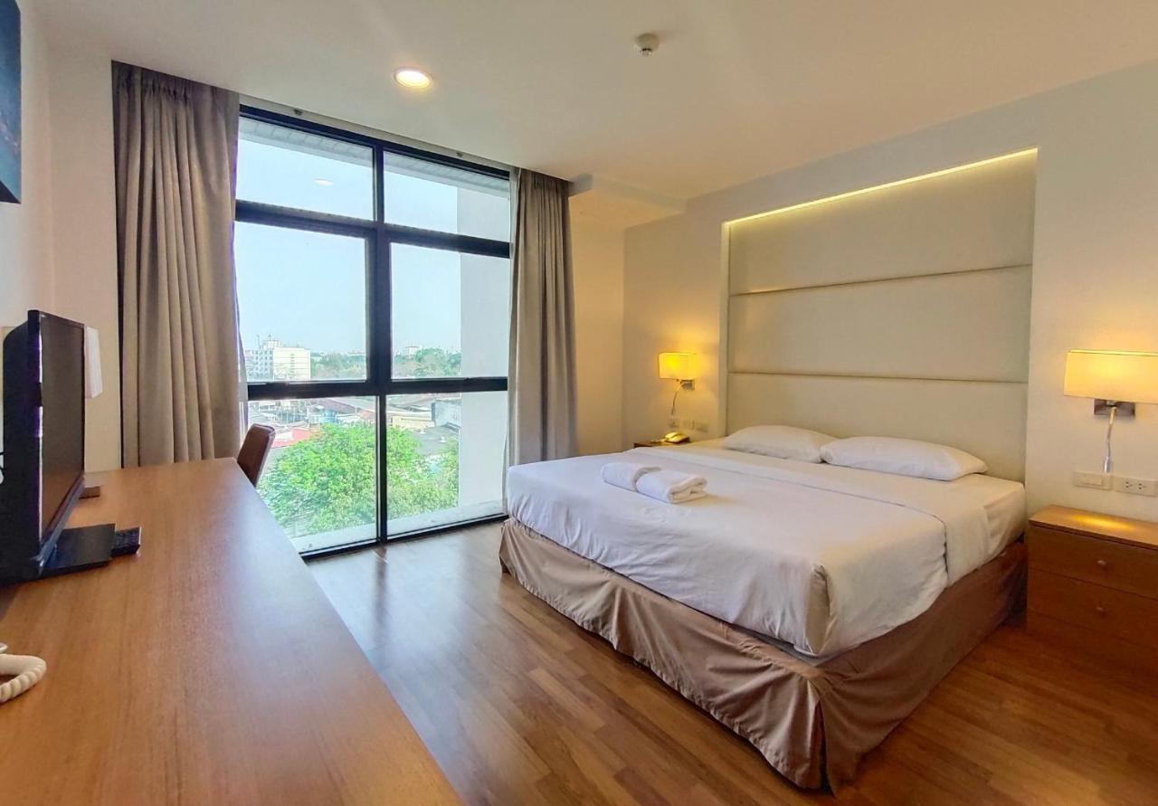 Ebina House - Sha Extra Plus Бангкок Экстерьер фото